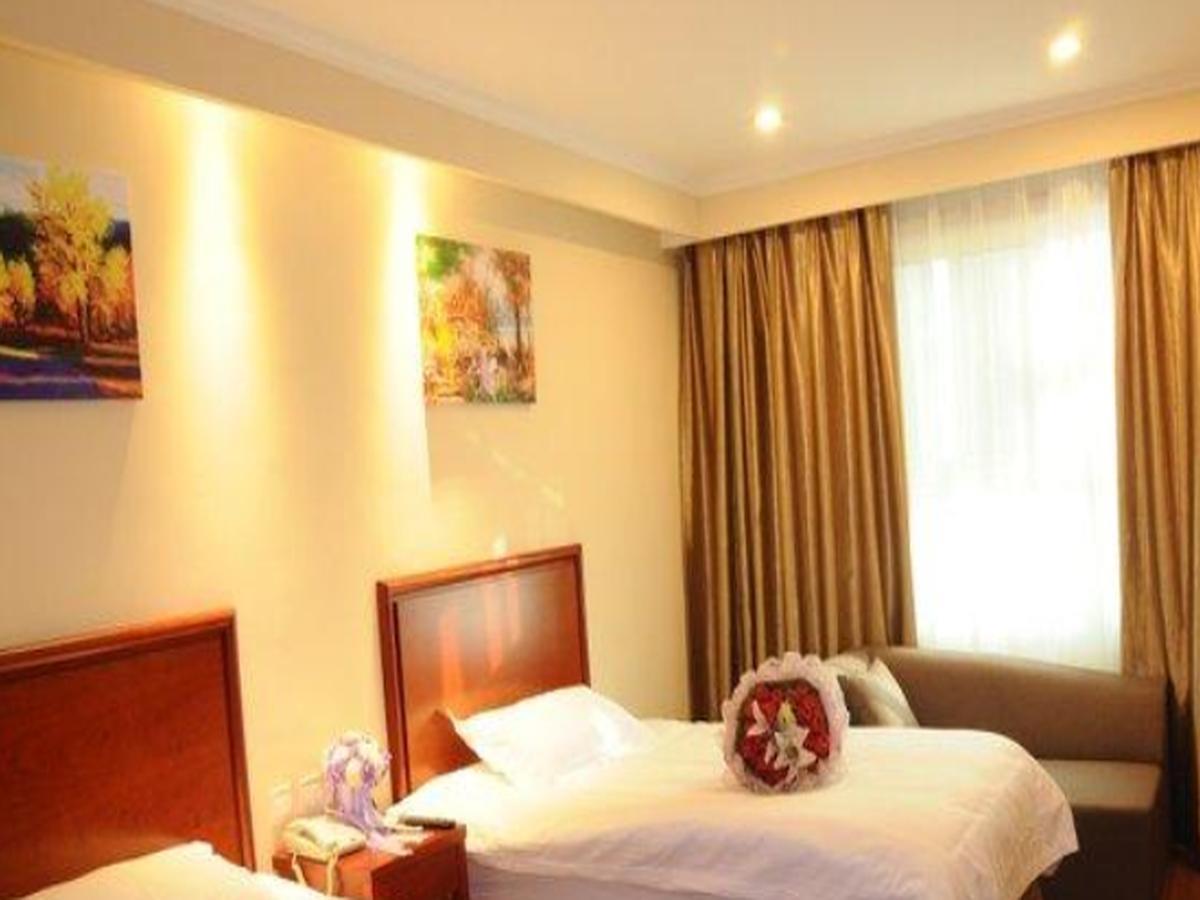 กรีนทรี อินน์ เหอเซอ มู่ตาน โร้ด บัส เทอร์มินัล สเตชั่น เอ็กเพรส โฮเต็ล Heze ภายนอก รูปภาพ
